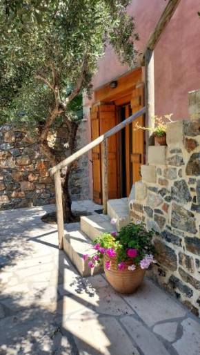 Kefalas Stone Cottage for couples